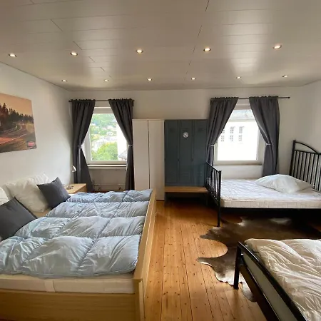 Vakantiehuis Nuerburgring M. Parkplatz - Klima - Garten Und Viel Platz