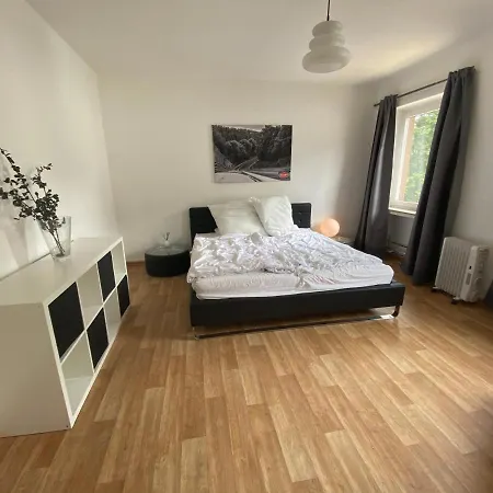 Nuerburgring M. Parkplatz - Klima - Garten Und Viel Platz *