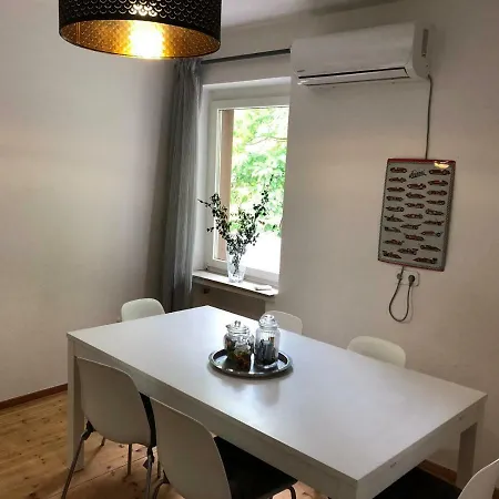 Vakantiehuis Nuerburgring M. Parkplatz - Klima - Garten Und Viel Platz