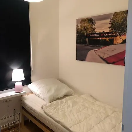 Nuerburgring M. Parkplatz - Klima - Garten Und Viel Platz *