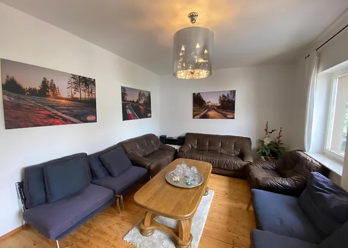 Casa de Férias Nuerburgring M. Parkplatz - Klima - Garten Und Viel Platz