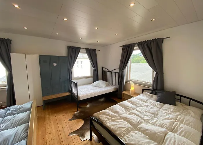 Nuerburgring M. Parkplatz - Klima - Garten Und Viel Platz * Adenau