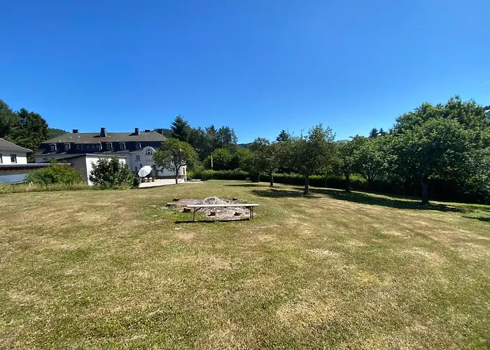 Nuerburgring M. Parkplatz - Klima - Garten Und Viel Platz Casa de Férias