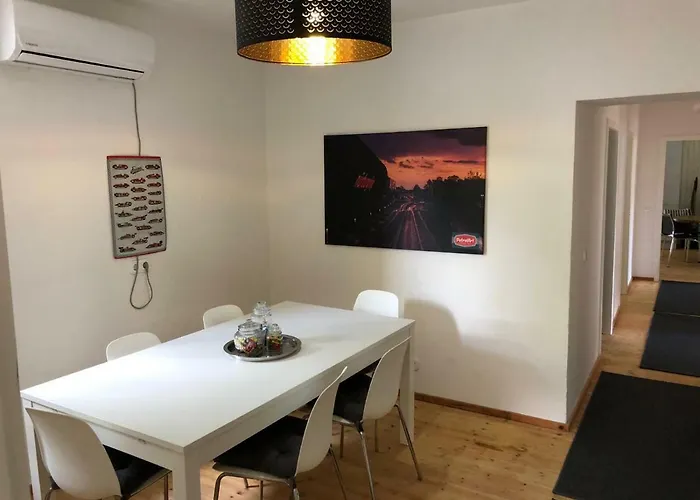 Nuerburgring M. Parkplatz - Klima - Garten Und Viel Platz